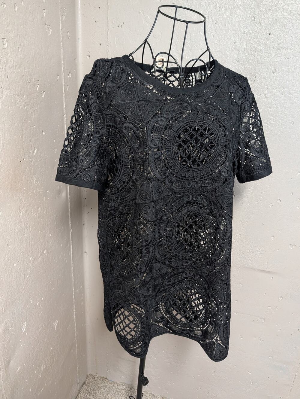 Sundance Black Crochet Lace Medallion Top Boho Romantic Medium